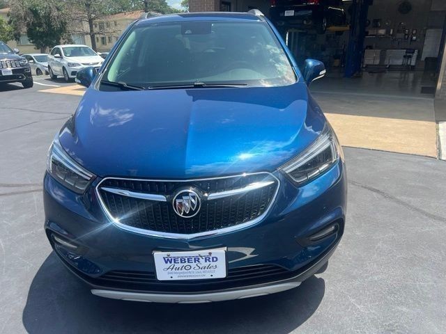 Buick Encore Vehicle Full-screen Gallery Image 02