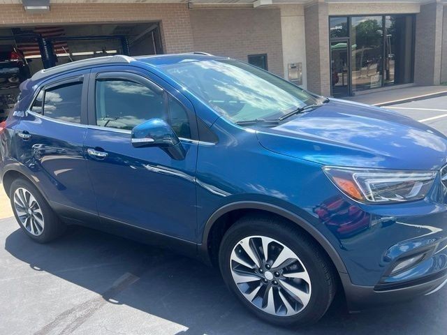 Buick Encore Vehicle Full-screen Gallery Image 03