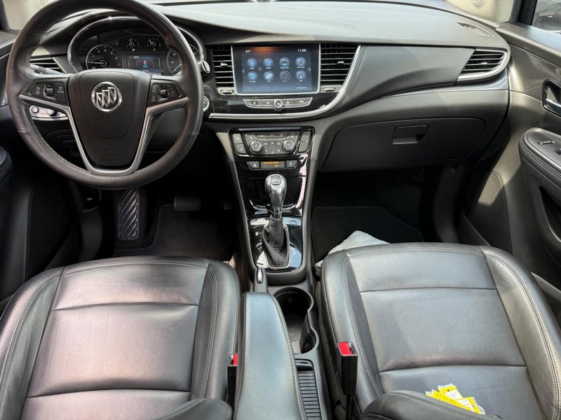 Buick Encore Vehicle Full-screen Gallery Image 11