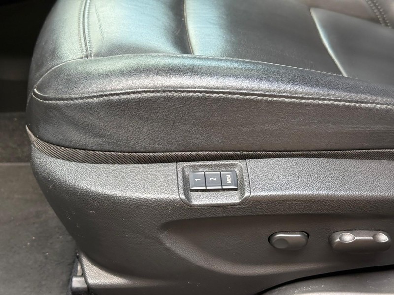 Buick Encore Vehicle Full-screen Gallery Image 17