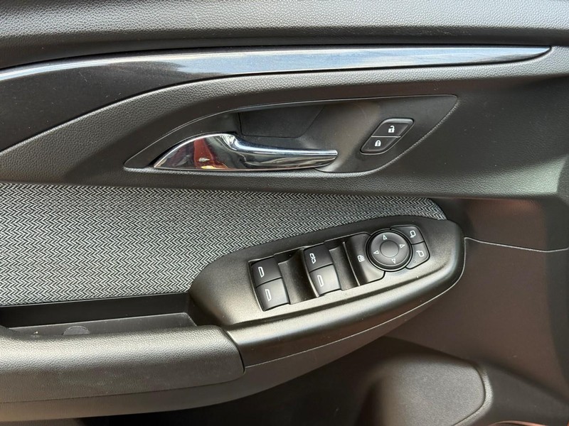 Chevrolet TrailBlazer Vehicle Full-screen Gallery Image 16
