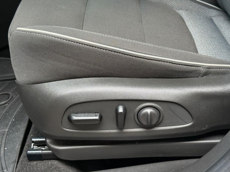 Chevrolet TrailBlazer Vehicle Full-screen Gallery Image 18