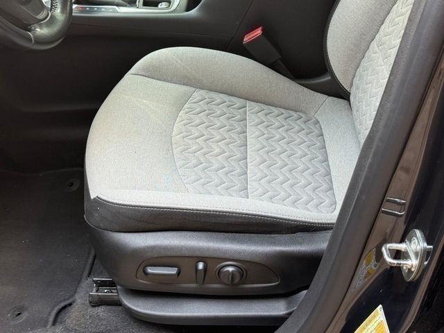 Chevrolet Equinox Vehicle Full-screen Gallery Image 17