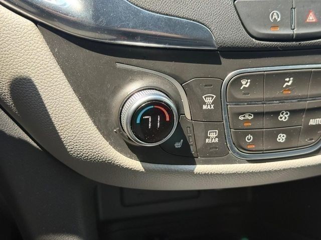 Chevrolet Equinox Vehicle Full-screen Gallery Image 22