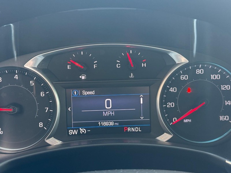 Chevrolet Equinox Vehicle Full-screen Gallery Image 21