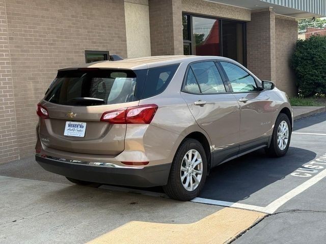 Chevrolet Equinox Vehicle Full-screen Gallery Image 3