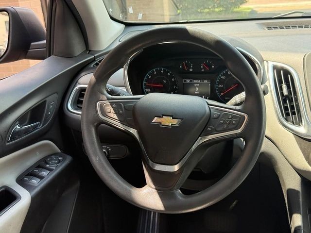 Chevrolet Equinox Vehicle Full-screen Gallery Image 11
