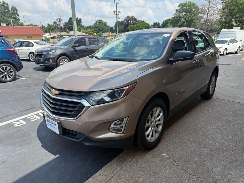 Chevrolet Equinox Vehicle Full-screen Gallery Image 7