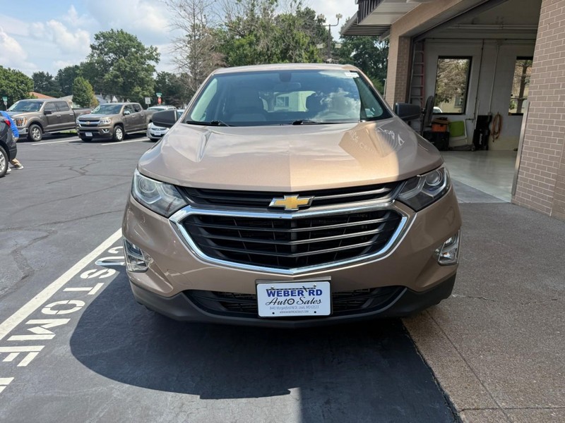 Chevrolet Equinox Vehicle Full-screen Gallery Image 8