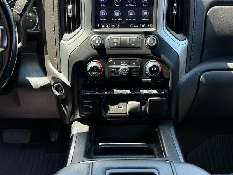 Chevrolet Silverado 1500 Vehicle Full-screen Gallery Image 14