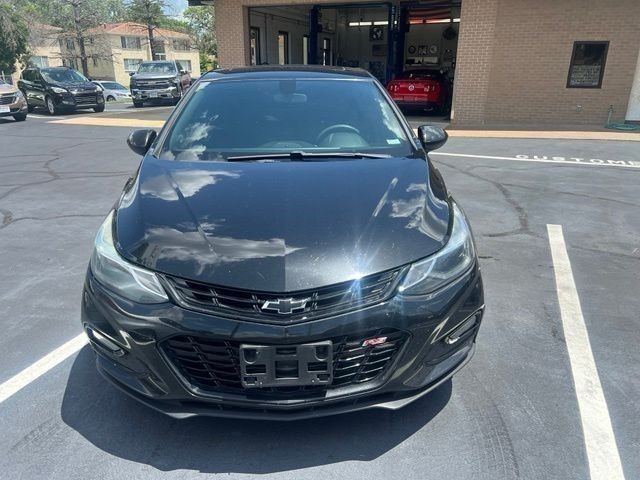 Chevrolet Cruze Vehicle Full-screen Gallery Image 02