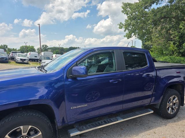 Chevrolet Colorado Vehicle Full-screen Gallery Image 3
