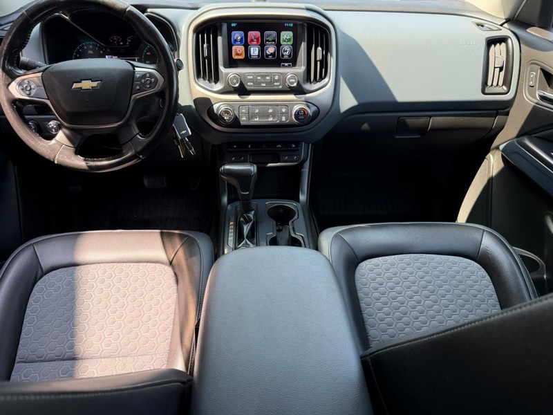 Chevrolet Colorado Vehicle Full-screen Gallery Image 10