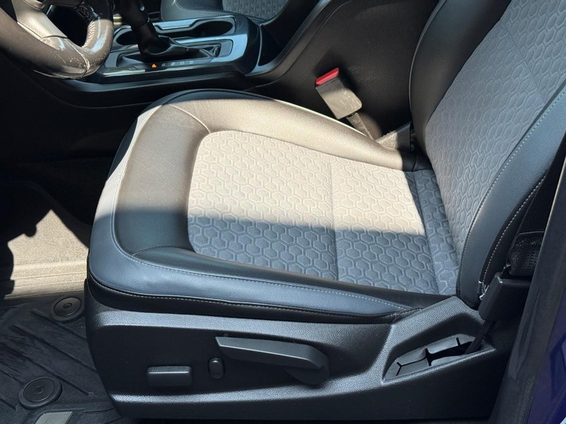 Chevrolet Colorado Vehicle Full-screen Gallery Image 15