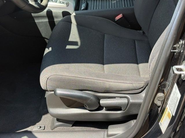 Honda Passport Vehicle Full-screen Gallery Image 17