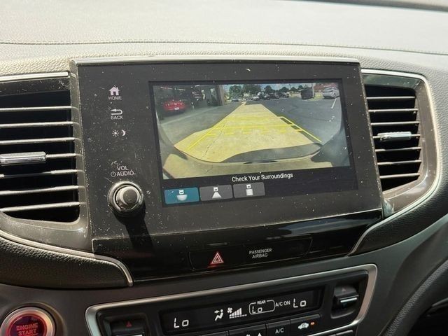 Honda Passport Vehicle Full-screen Gallery Image 22