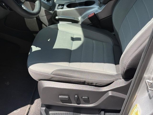 Ford Escape Vehicle Full-screen Gallery Image 18