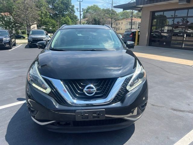 Nissan Murano Vehicle Full-screen Gallery Image 02