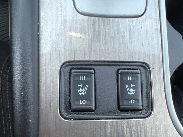 Nissan Murano Vehicle Full-screen Gallery Image 12