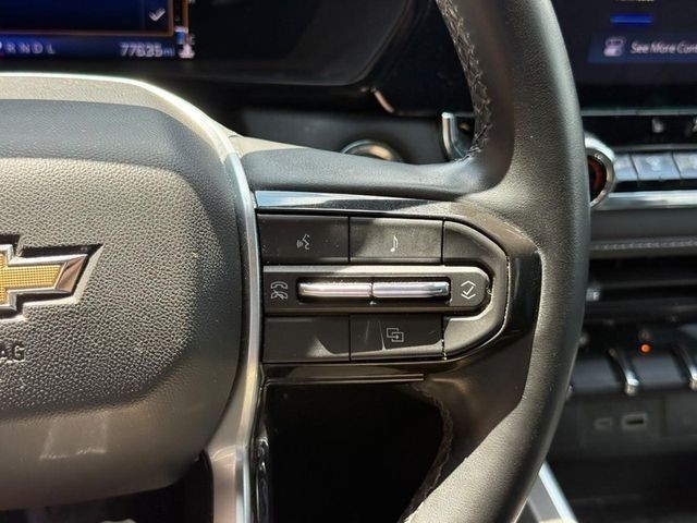 Chevrolet Colorado Vehicle Full-screen Gallery Image 19
