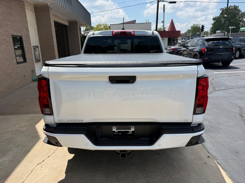 Chevrolet Colorado Vehicle Full-screen Gallery Image 07