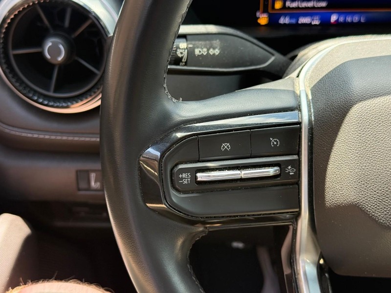 Chevrolet Colorado Vehicle Full-screen Gallery Image 18
