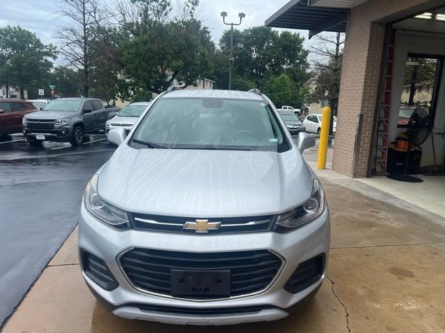 Chevrolet Trax Vehicle Full-screen Gallery Image 2