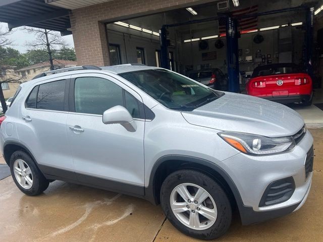 Chevrolet Trax Vehicle Full-screen Gallery Image 3