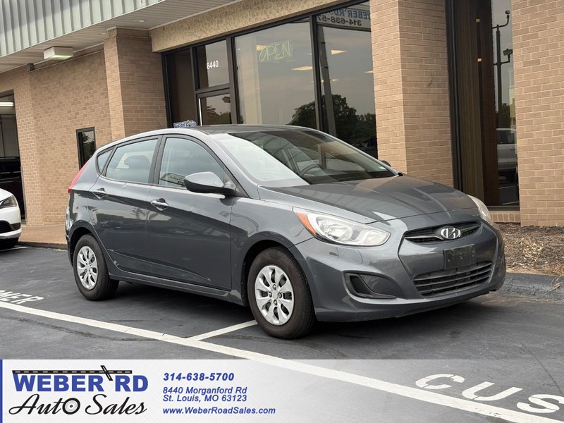 Hyundai Accent 5-Door Vehicle Full-screen Gallery Image 01