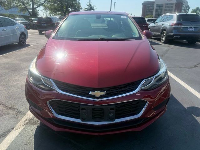 Chevrolet Cruze Vehicle Full-screen Gallery Image 02
