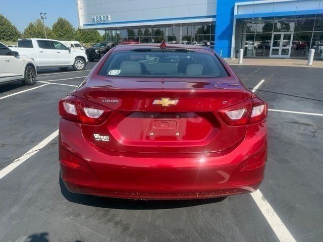 Chevrolet Cruze Vehicle Full-screen Gallery Image 05