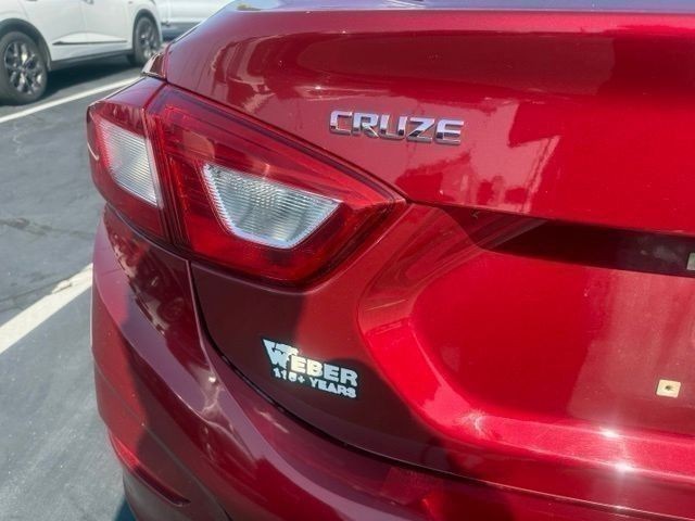 Chevrolet Cruze Vehicle Full-screen Gallery Image 06