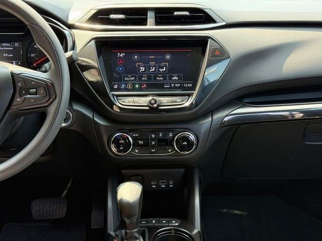 Chevrolet Trailblazer Vehicle Full-screen Gallery Image 14