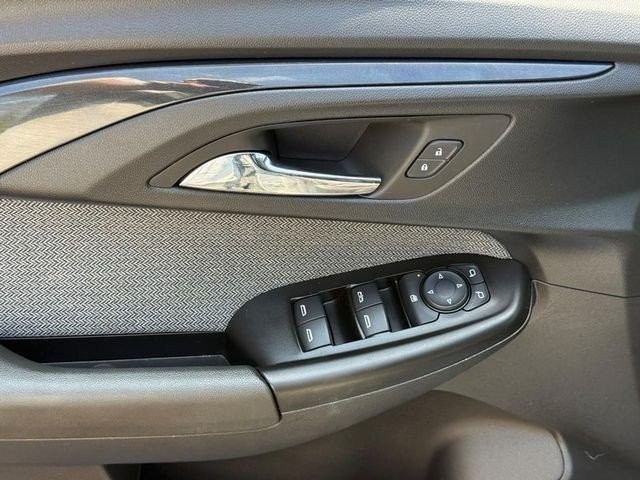 Chevrolet Trailblazer Vehicle Full-screen Gallery Image 16