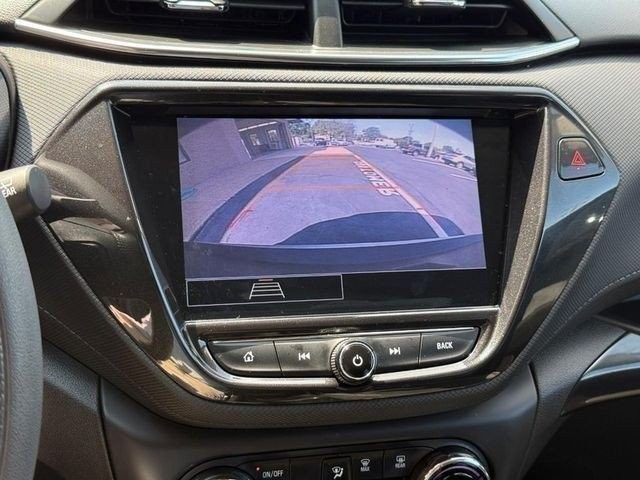 Chevrolet Trailblazer Vehicle Full-screen Gallery Image 24