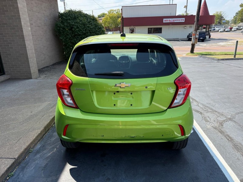 Chevrolet Spark Vehicle Full-screen Gallery Image 6