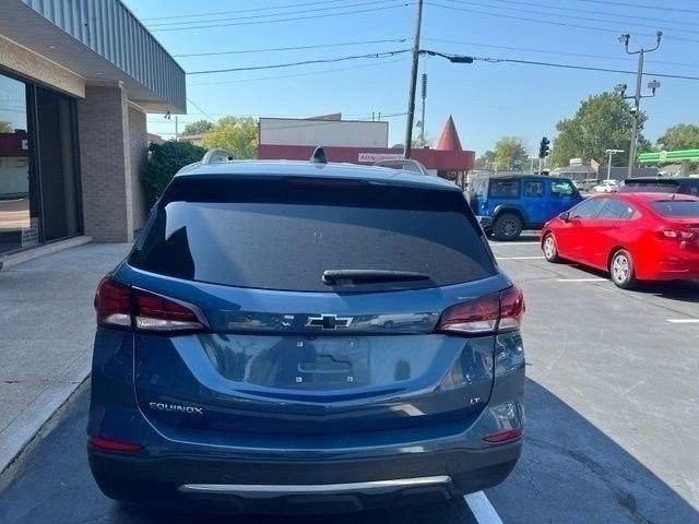 Chevrolet Equinox Vehicle Full-screen Gallery Image 04