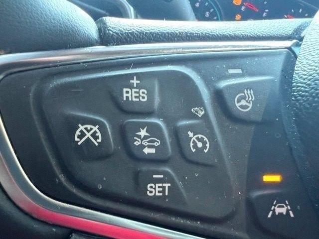 Chevrolet Equinox Vehicle Full-screen Gallery Image 10