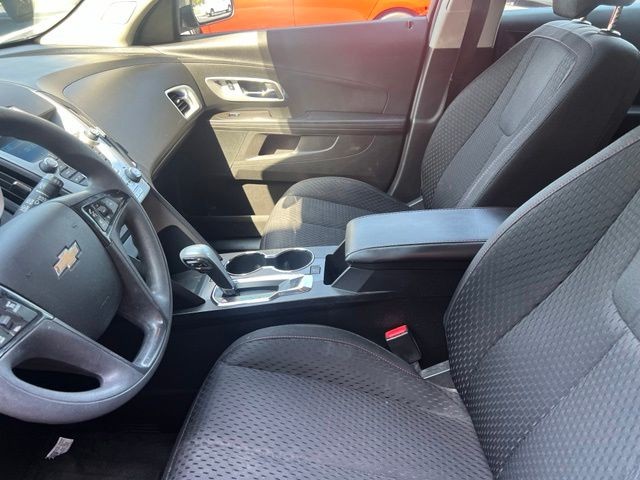 Chevrolet Equinox Vehicle Full-screen Gallery Image 5