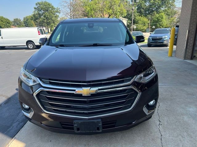 Chevrolet Traverse Vehicle Full-screen Gallery Image 2