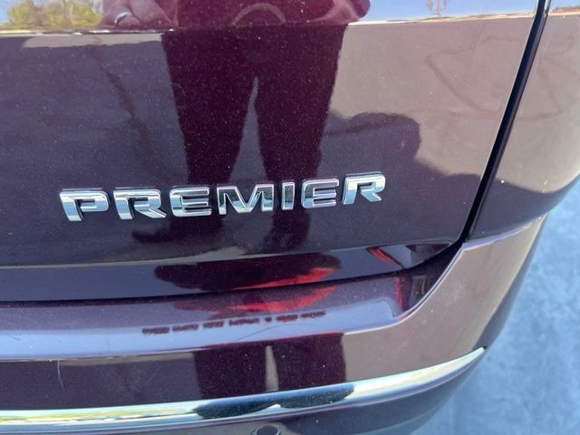 Chevrolet Traverse Vehicle Full-screen Gallery Image 4