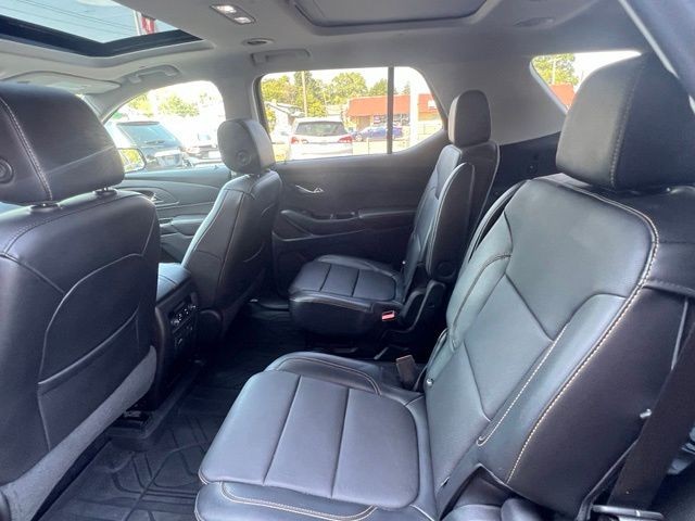 Chevrolet Traverse Vehicle Full-screen Gallery Image 13