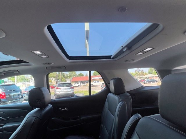 Chevrolet Traverse Vehicle Full-screen Gallery Image 16