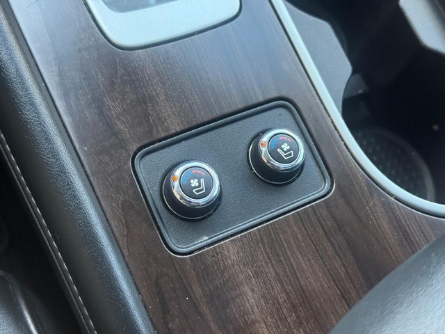 Nissan Murano Vehicle Full-screen Gallery Image 24