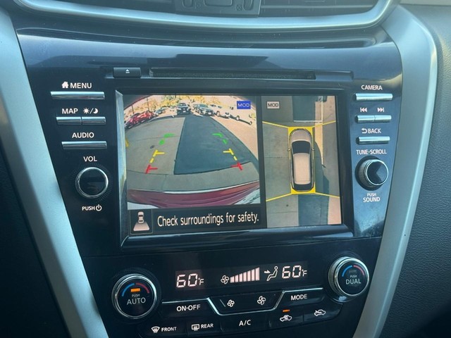 Nissan Murano Vehicle Full-screen Gallery Image 25