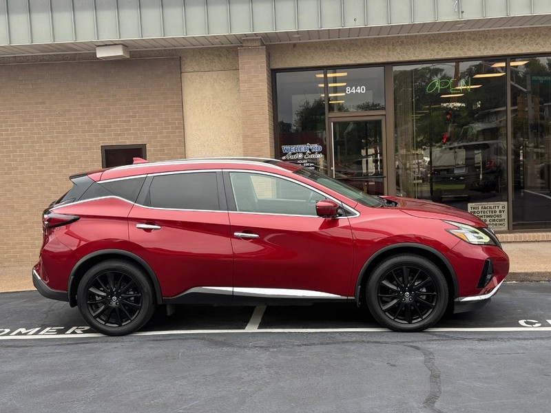 Nissan Murano Vehicle Full-screen Gallery Image 02