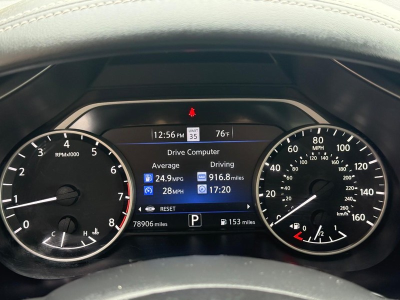 Nissan Murano Vehicle Full-screen Gallery Image 25