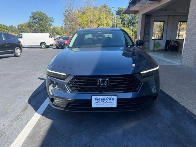 Honda Accord Sedan Vehicle Full-screen Gallery Image 9