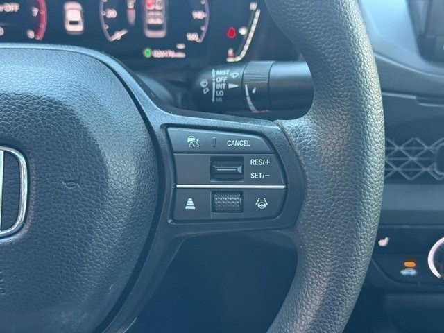 Honda Accord Sedan Vehicle Full-screen Gallery Image 21