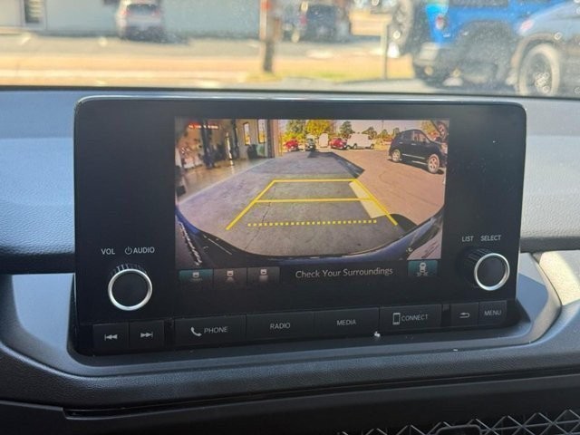 Honda Accord Sedan Vehicle Full-screen Gallery Image 25
